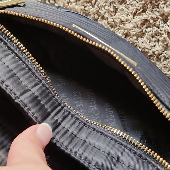 Steve Madden black extra large shoulder bag plus backpack - Picture 13 of 16